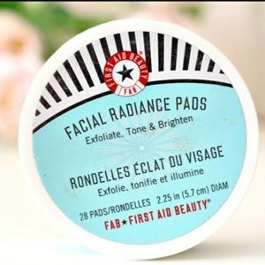 First Aid Beauty | Facial Radiance Pads